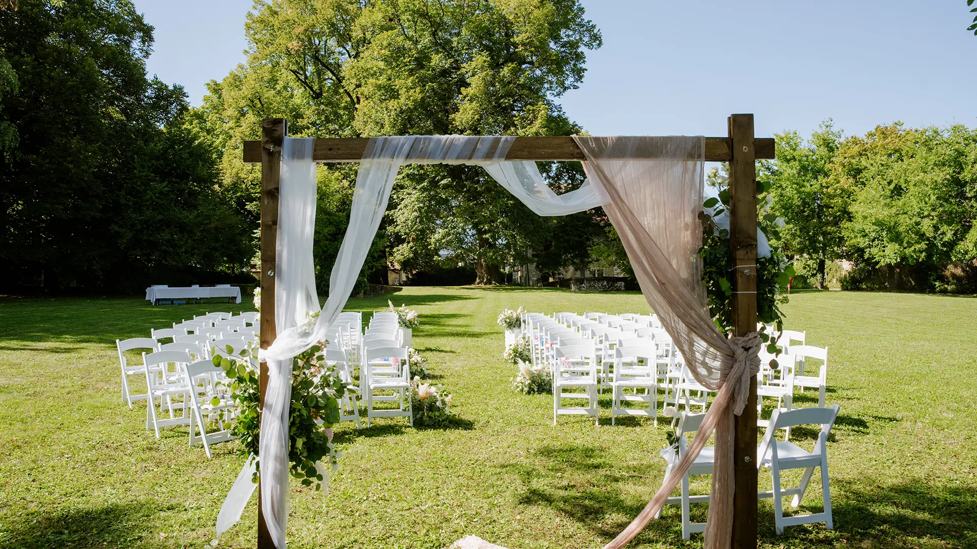 Wedding photography in Satigny, Geneva — Anne-Laure & Romain | AURA