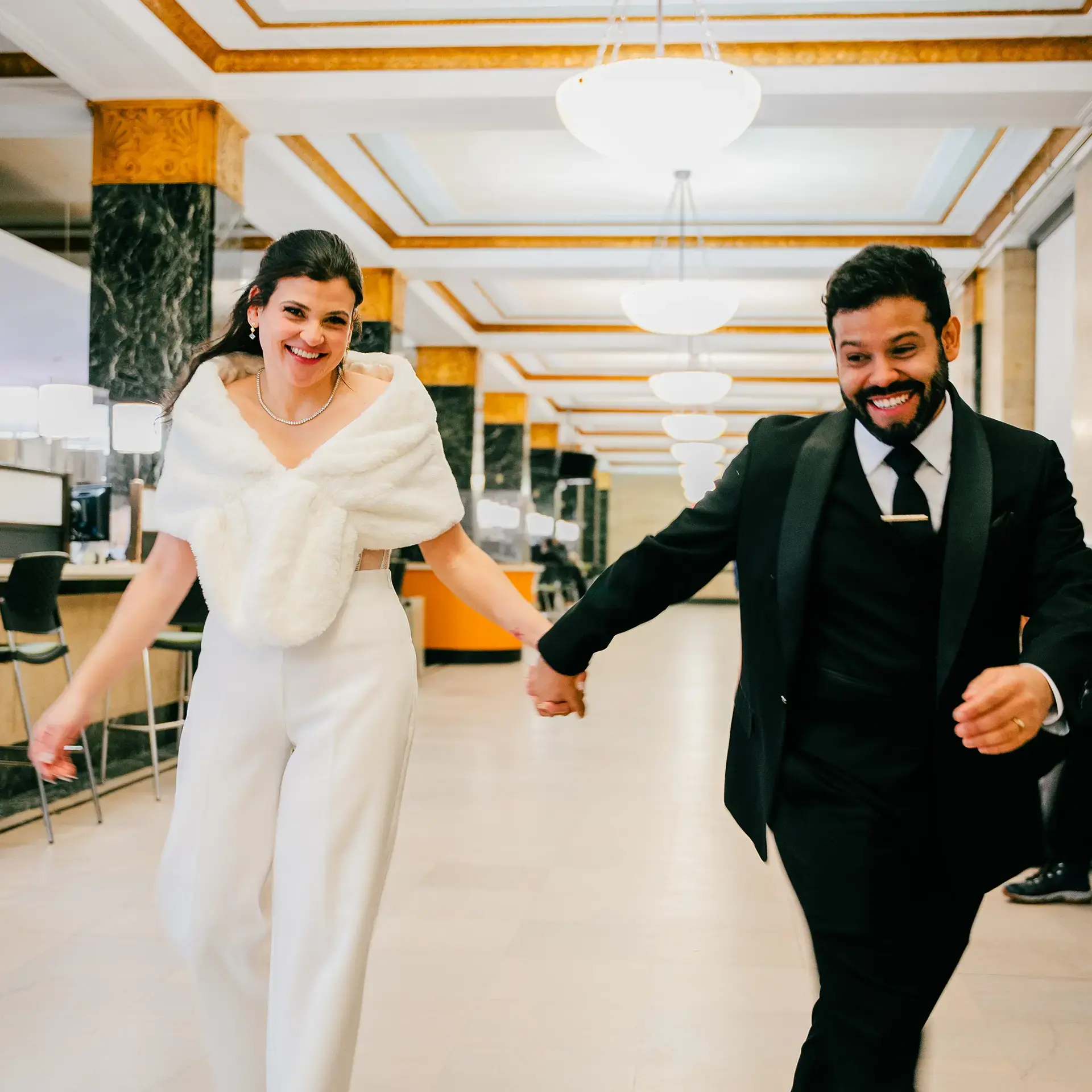 Wedding photography in New York City Hall — Edgar & Laura | AURA