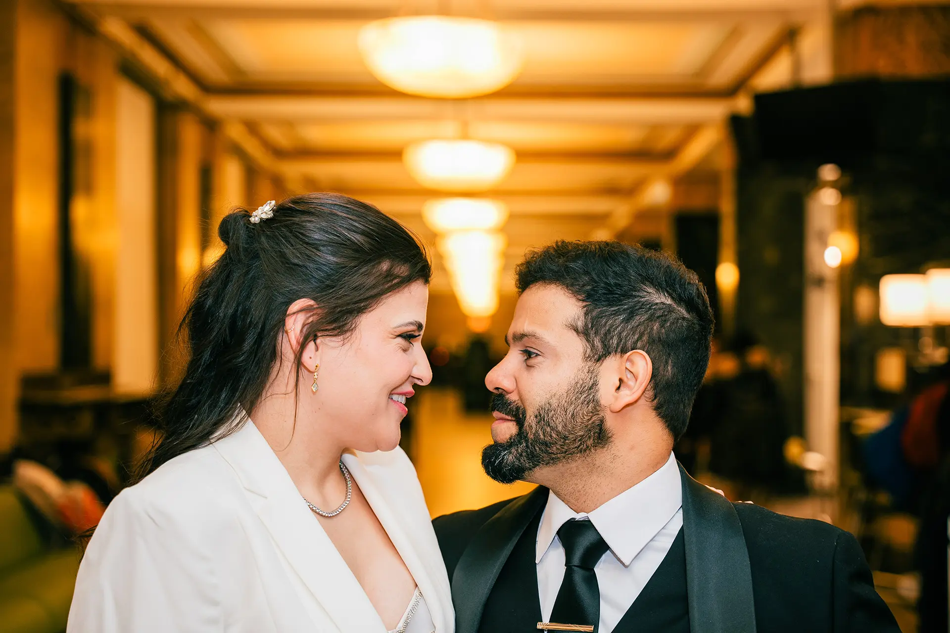 Wedding photography in New York City Hall — Edgar & Laura | AURA