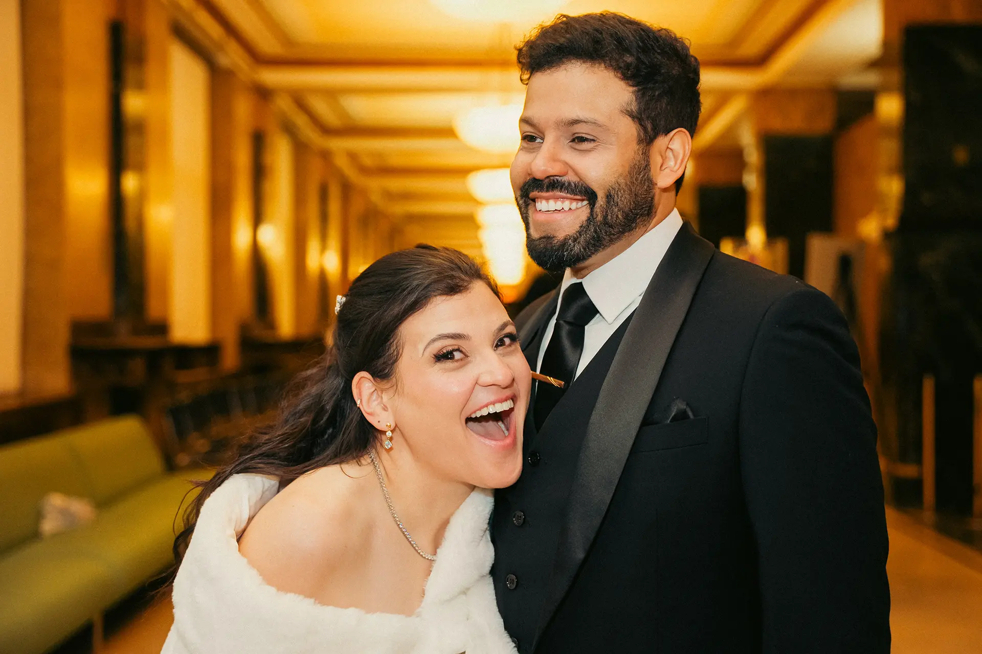 Wedding photography in New York City Hall — Edgar & Laura | AURA